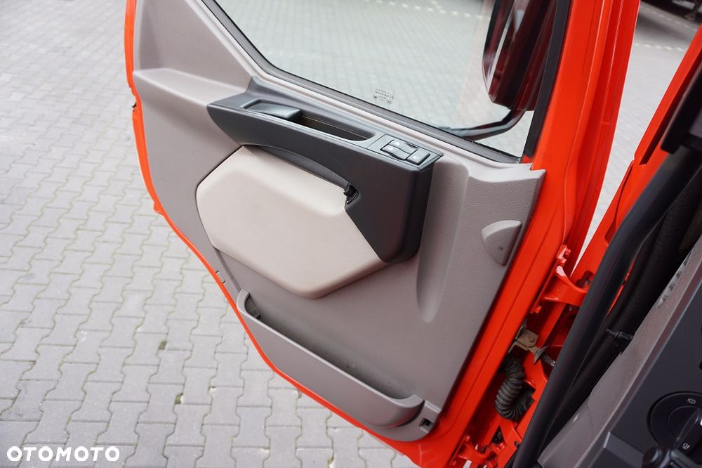 DAF LF / 290 /  ACC / EURO 6 / BRAMOWIEC / DMC 14 000 KG - 37