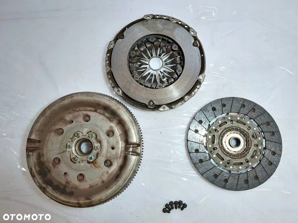 Skoda Octavia III 2016 2.0TDI CRM SPRZĘGŁO KOMPLETNE DWUMASA 04L141015E - 7