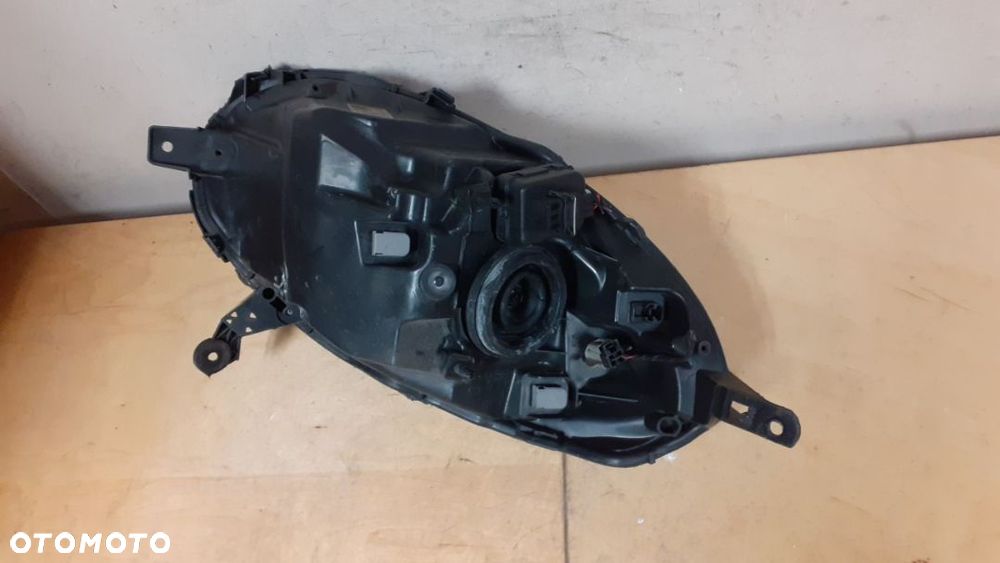 NISSAN MICRA K12 LAMPA PRZÓD PRZEDNIA PRAWA CZARNA - 2
