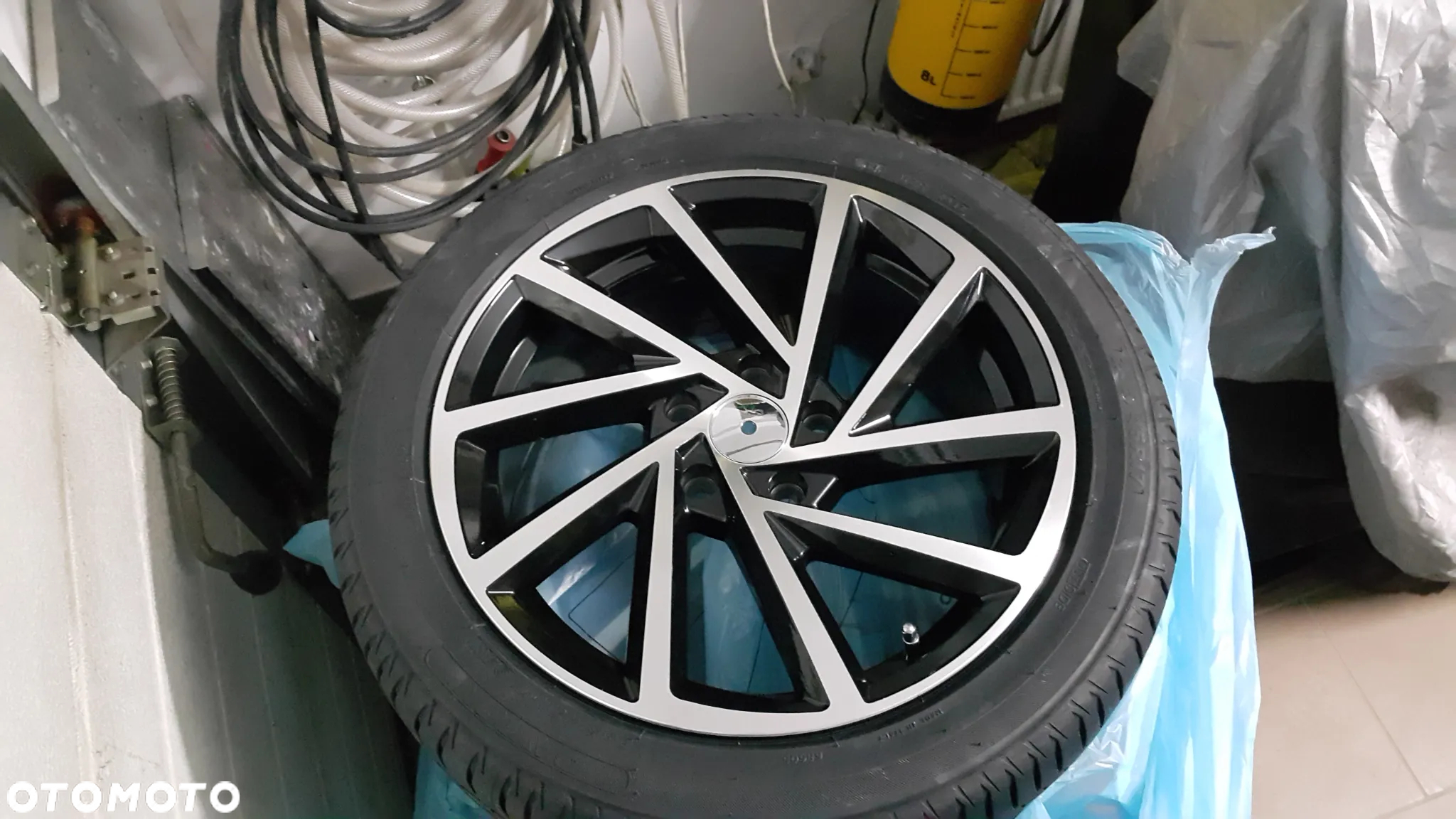 Volkswagen Passat - 21