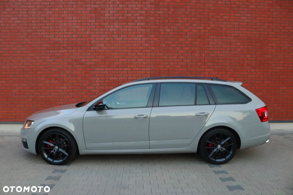Skoda Octavia 2.0 TDI RS Challenge DSG - 4