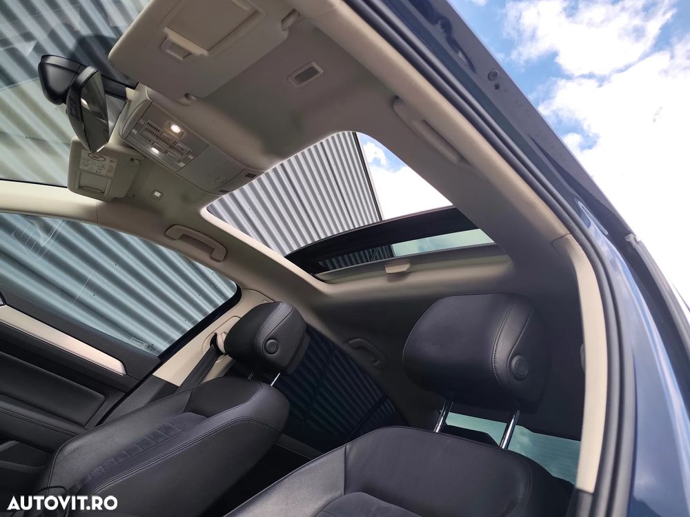 Volkswagen Passat - 8