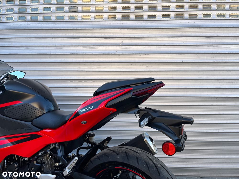 Kawasaki Ninja - 11