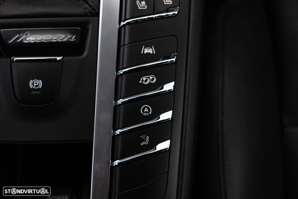 Porsche Macan Turbo - 30