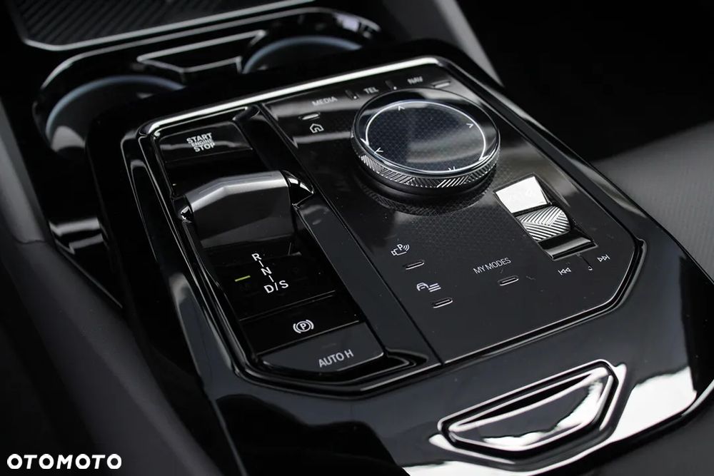 BMW Seria 5 530e xDrive PHEV M Sport - 15