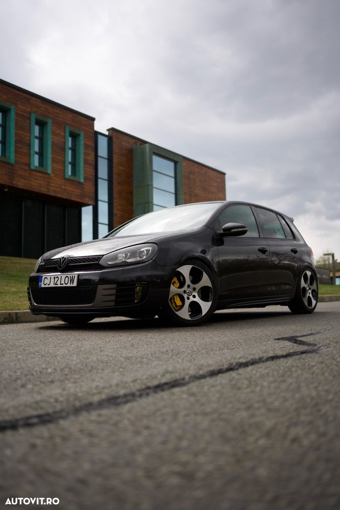 Volkswagen Golf - 16
