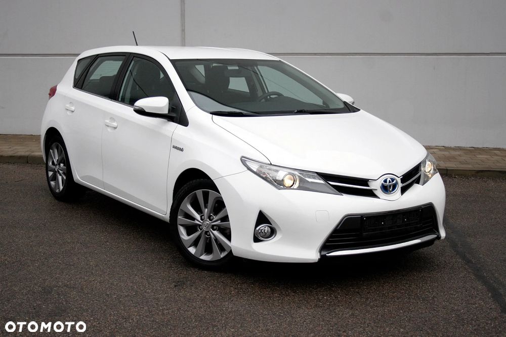 Toyota Auris - 1