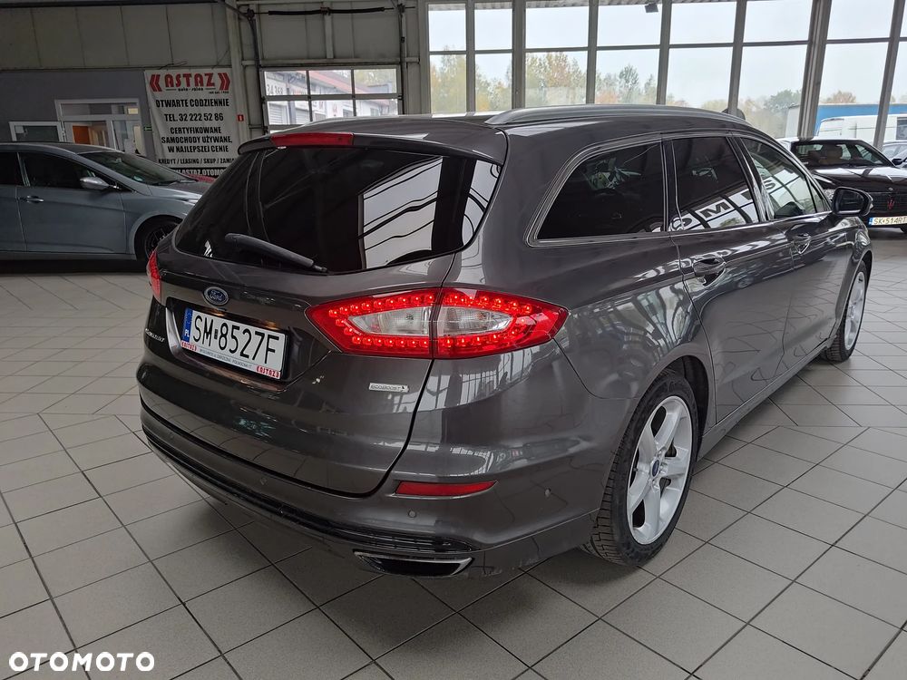 Ford Mondeo 2.0 EcoBoost Titanium - 12