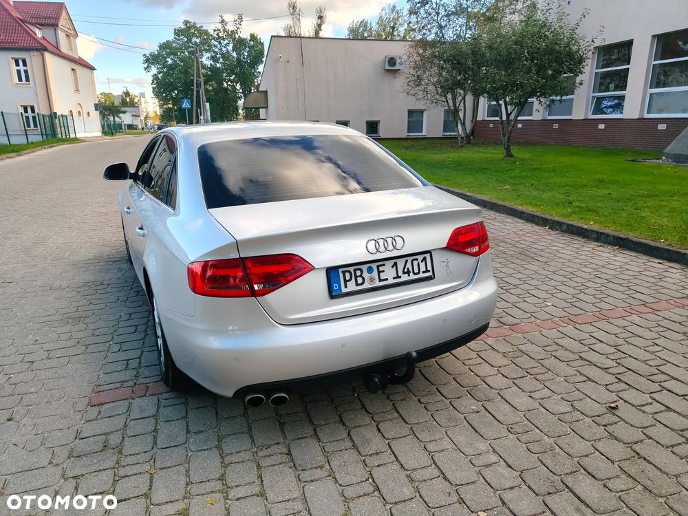 Audi A4 Limousine - 32