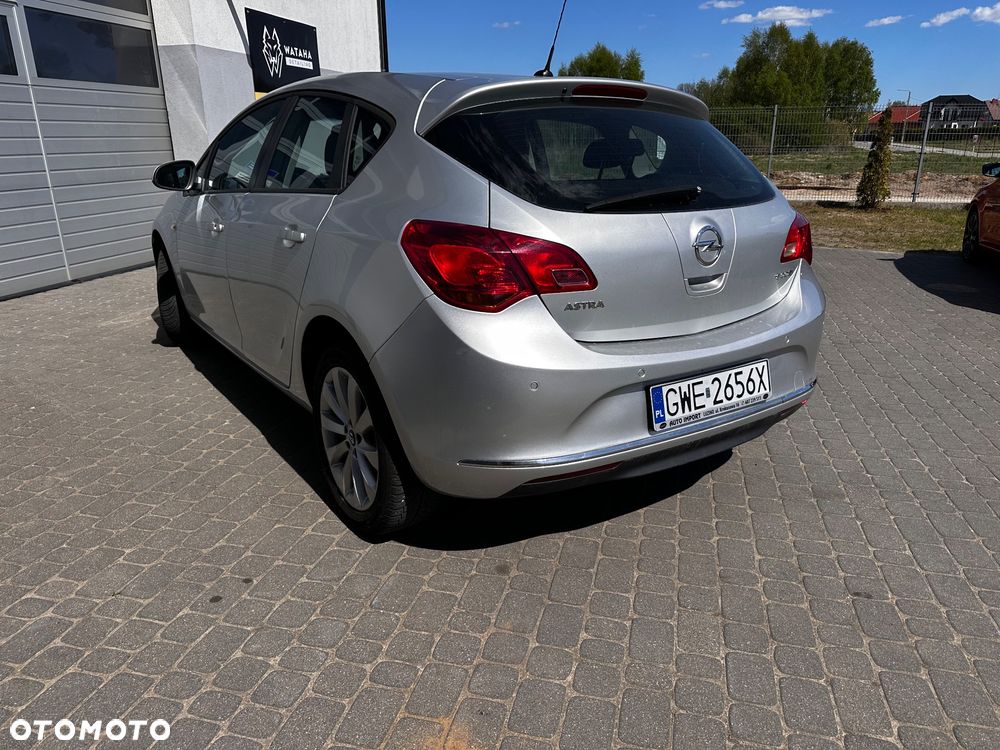 Opel Astra 1.4 ecoFLEX - 6