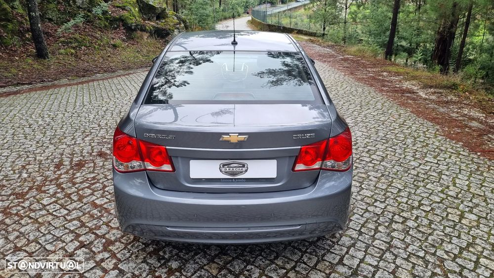 Chevrolet Cruze 1.7 VCDi LT - 21