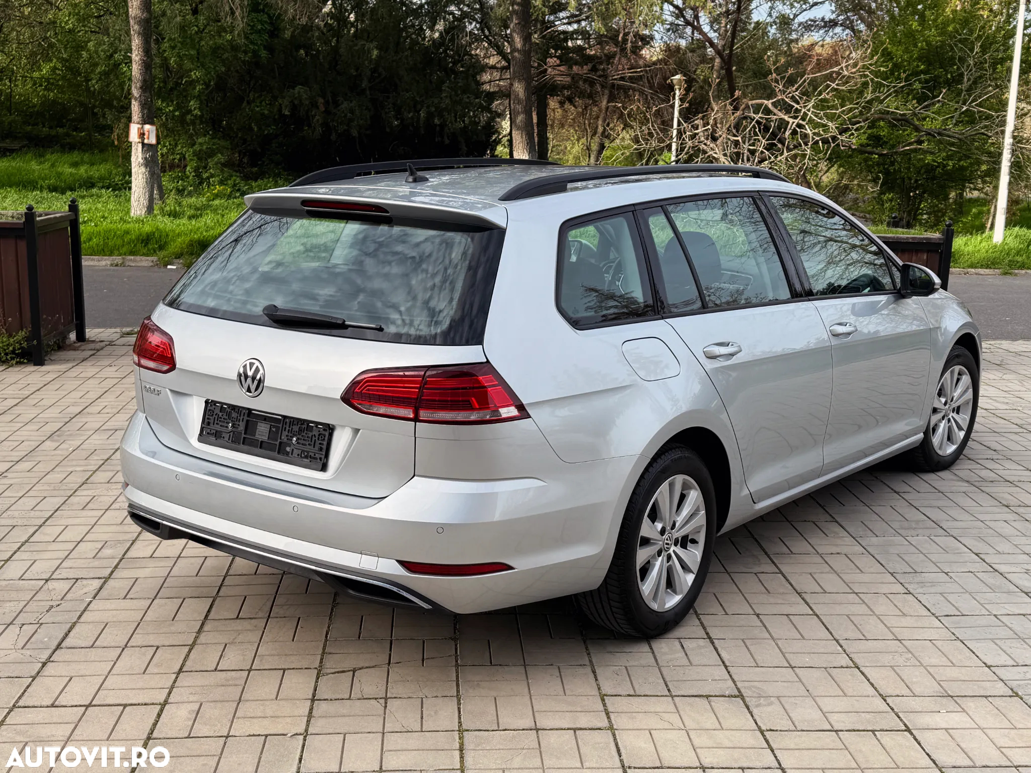 Volkswagen Golf Variant 1.6 TDI SCR Comfortline - 7