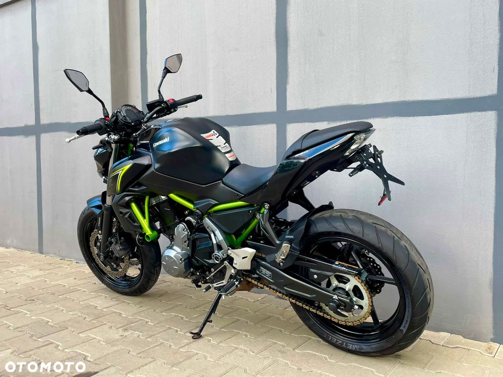 Kawasaki Z 650 - 6