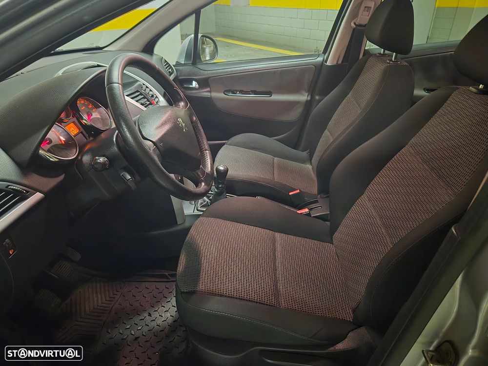 Peugeot 207 1.4 HDi Sport - 17