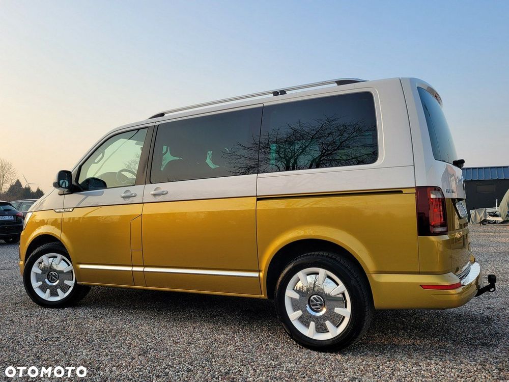 Volkswagen Multivan - 12