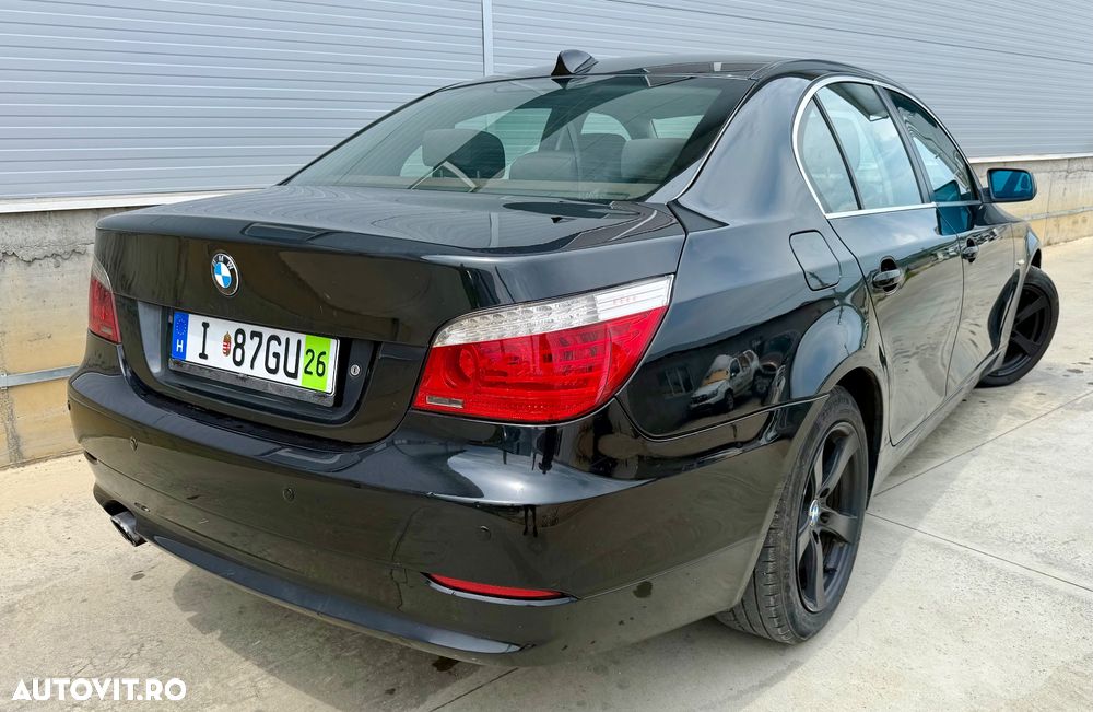 BMW Seria 5 520d Edition Lifestyle - 12
