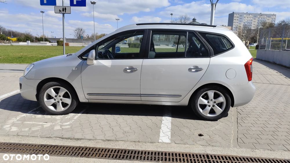 Kia Carens 2.0 CRDi Freedom 7os - 1