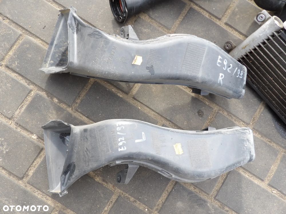 BMW - E92,E93 - WLOT , KANAŁ POWIETRZA HAMULCE - PRAWY/LEWY - CENA ZA 1 SZT - 8047410  8047409 - 1