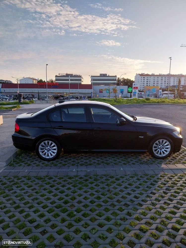 BMW 318 d Navigation - 9