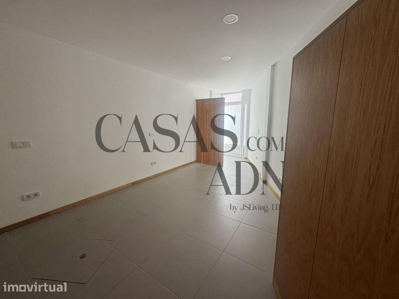 Apartamento T1 Duplex em Aveiro - Grande imagem: 2/10