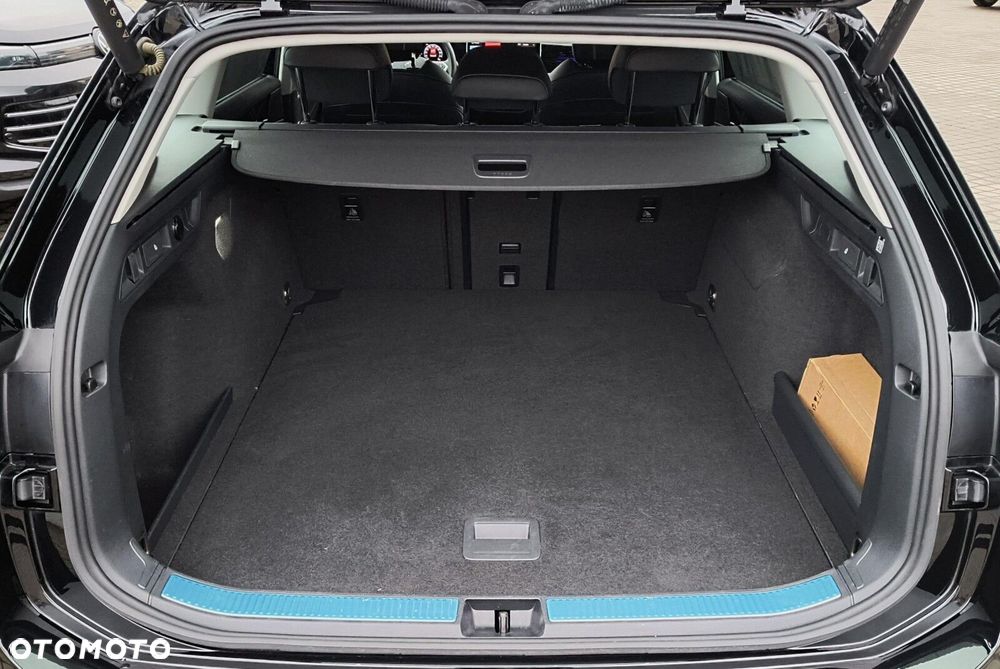 Volkswagen Passat - 28