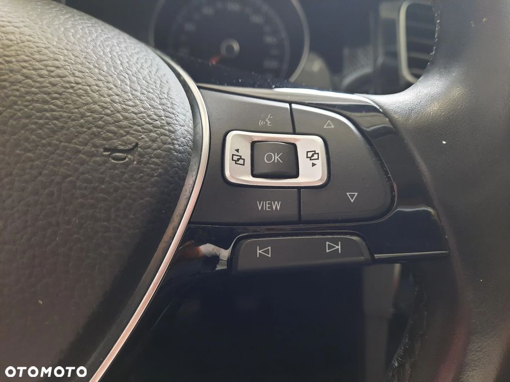 Volkswagen Golf 1.5 TSI ACT (BlueMotion Technology) Highline - 32