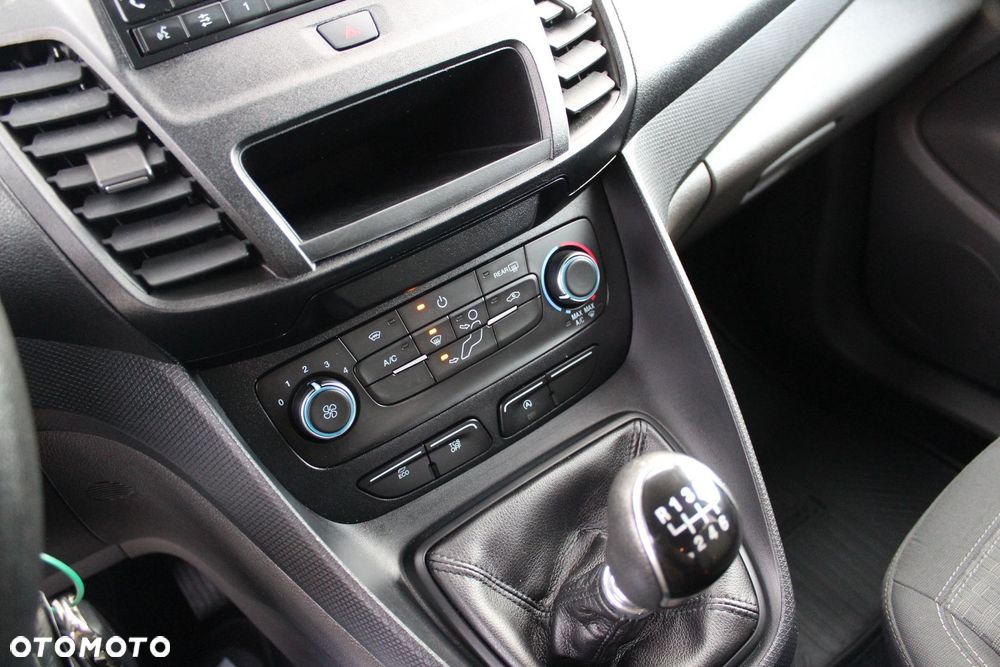 Ford Transit Connect - 12