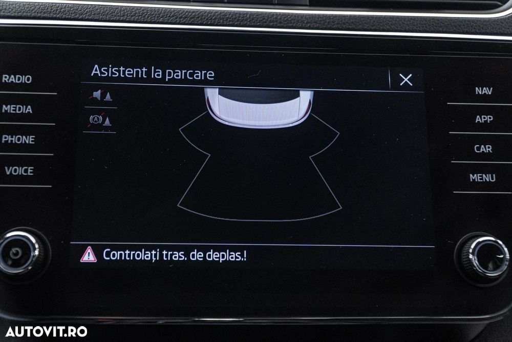 Skoda Superb 2.0 TDI DSG Style - 40