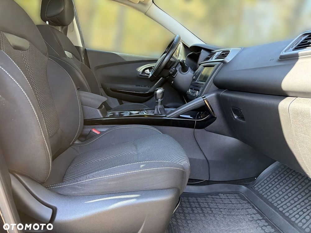 Renault Kadjar 1.2 Energy TCe Intens - 19