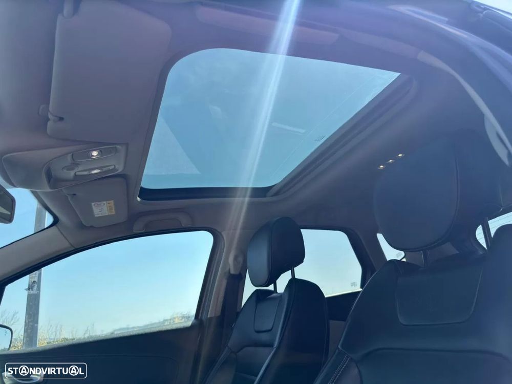 Renault Captur 1.2 TCe Initiale Paris EDC - 12