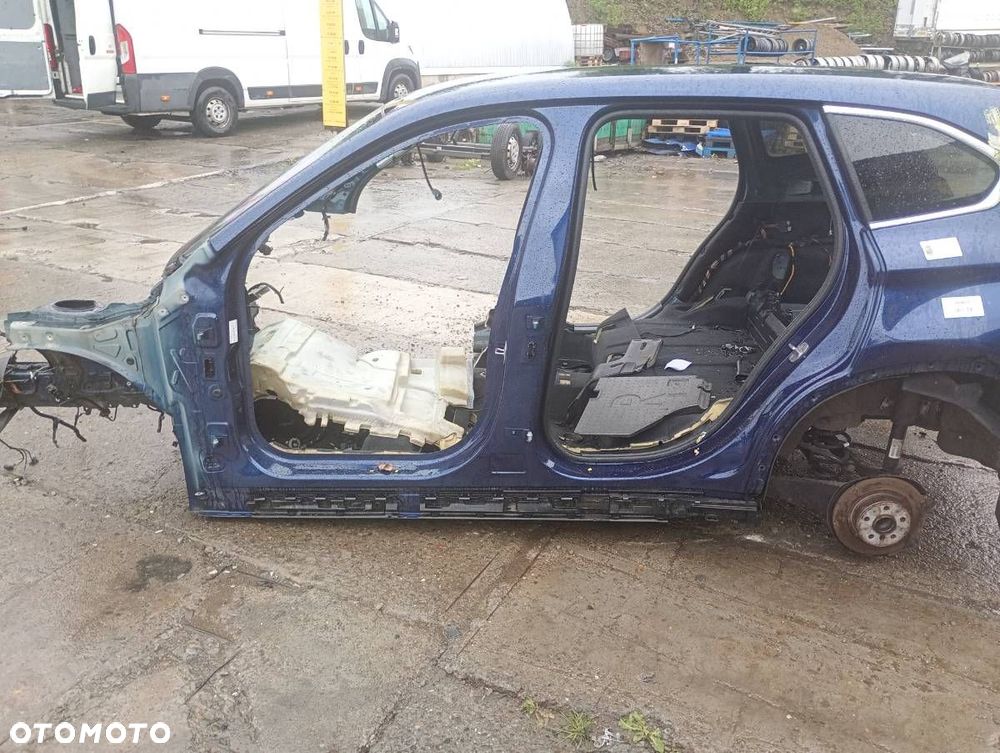 KAROSERIA ĆWIARTKA BŁOTNIK PRÓG DACH PODŁUŻNICA  BMW X1 (F48) 2014 - 2022 sDrive 18 d 110 kW - 4