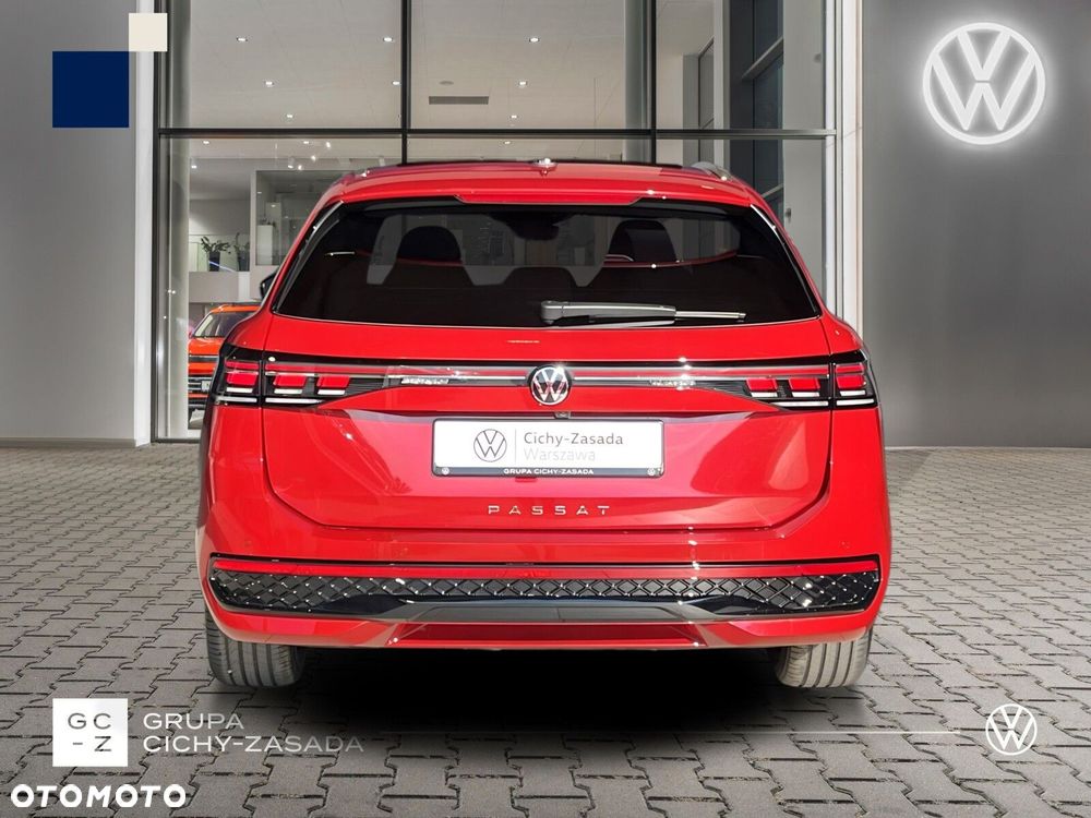 Volkswagen Passat Variant 2.0 TDI SCR R-Line Plus DSG - 5