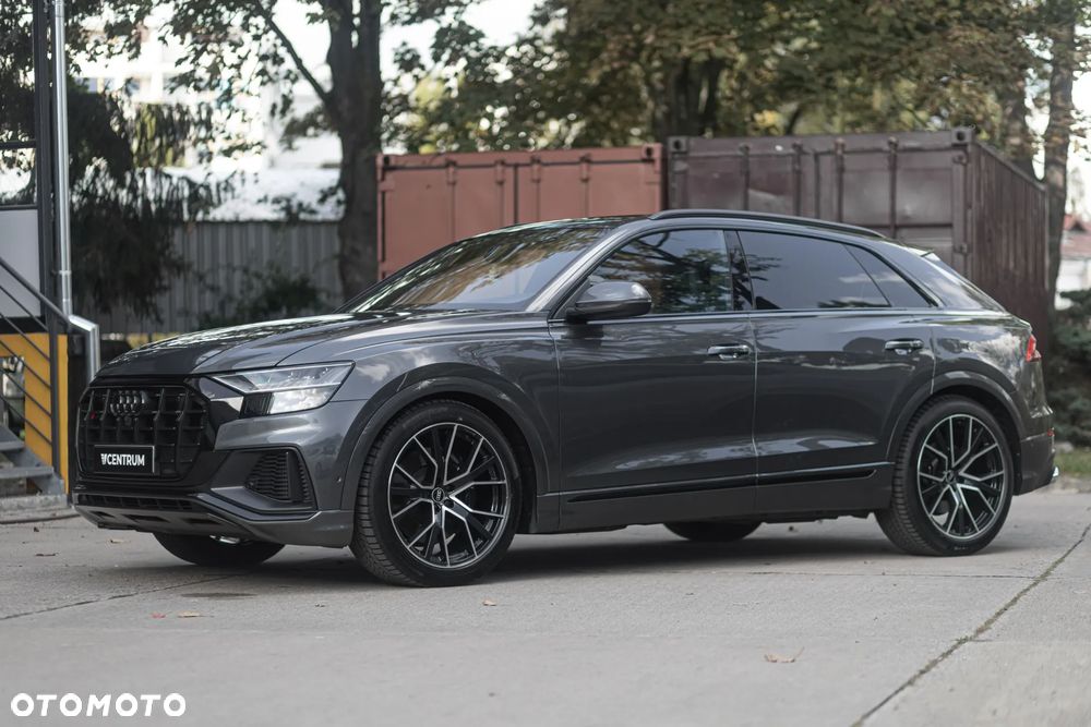 Audi SQ8 - 21