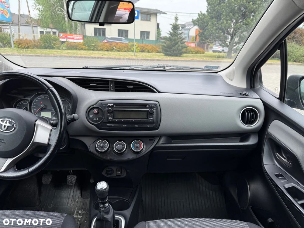 Toyota Yaris 1.33 Active EU6 - 15