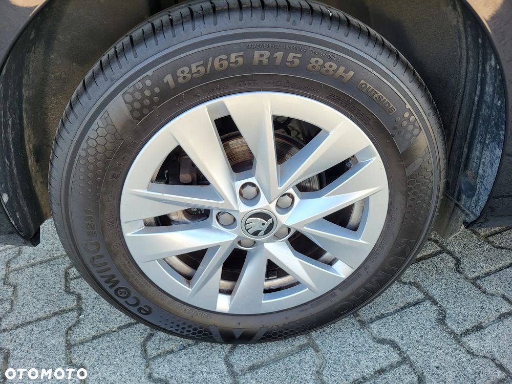 Skoda Fabia 1.0 TSI Ambition DSG - 28