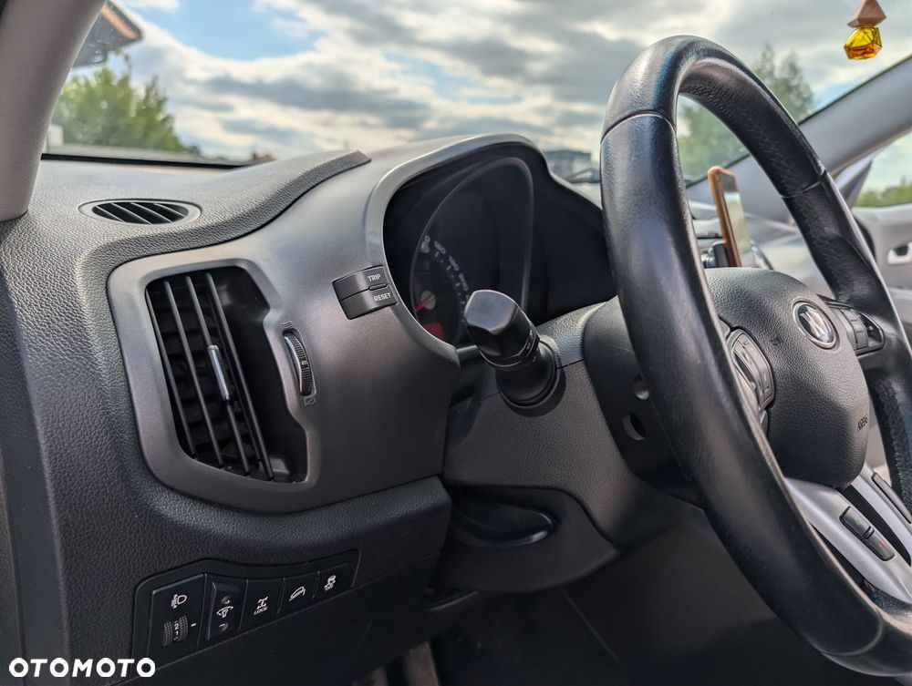 Kia Sportage - 16
