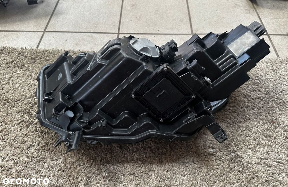 nissan townstar lampa prawa przód full led 260107139r - 10