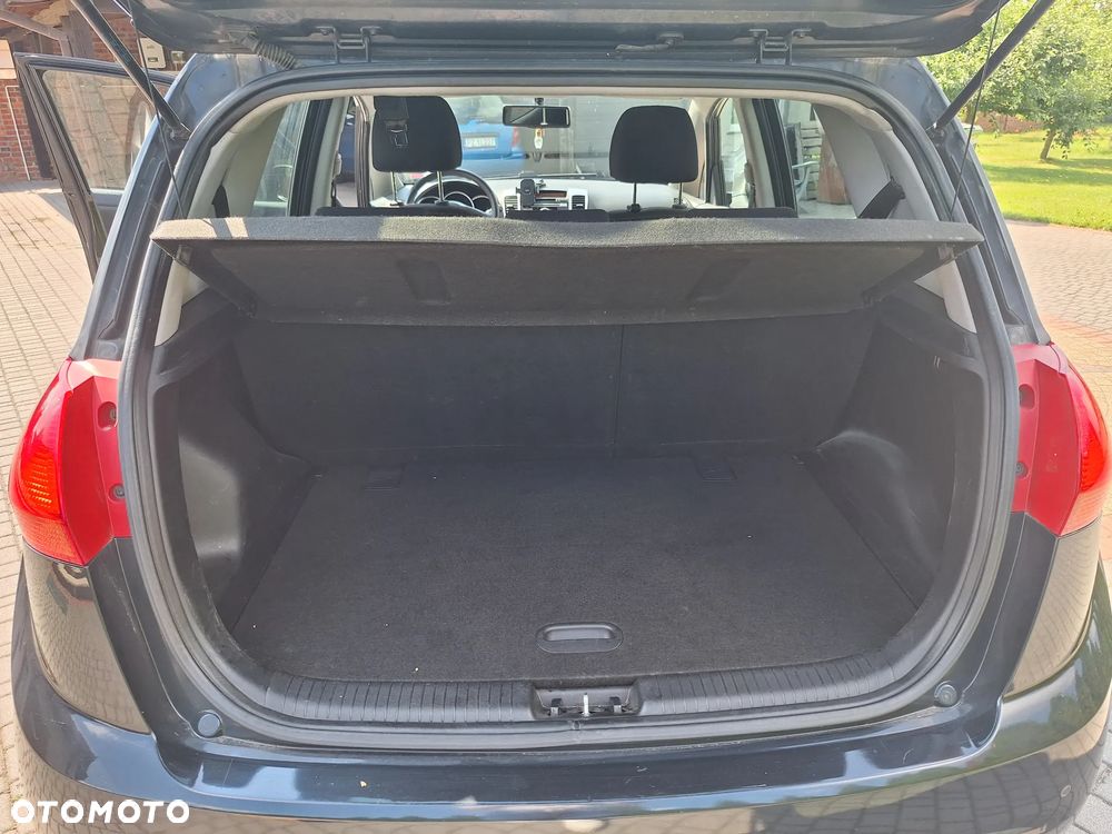 Kia Venga 1.6 CRDi L - 17