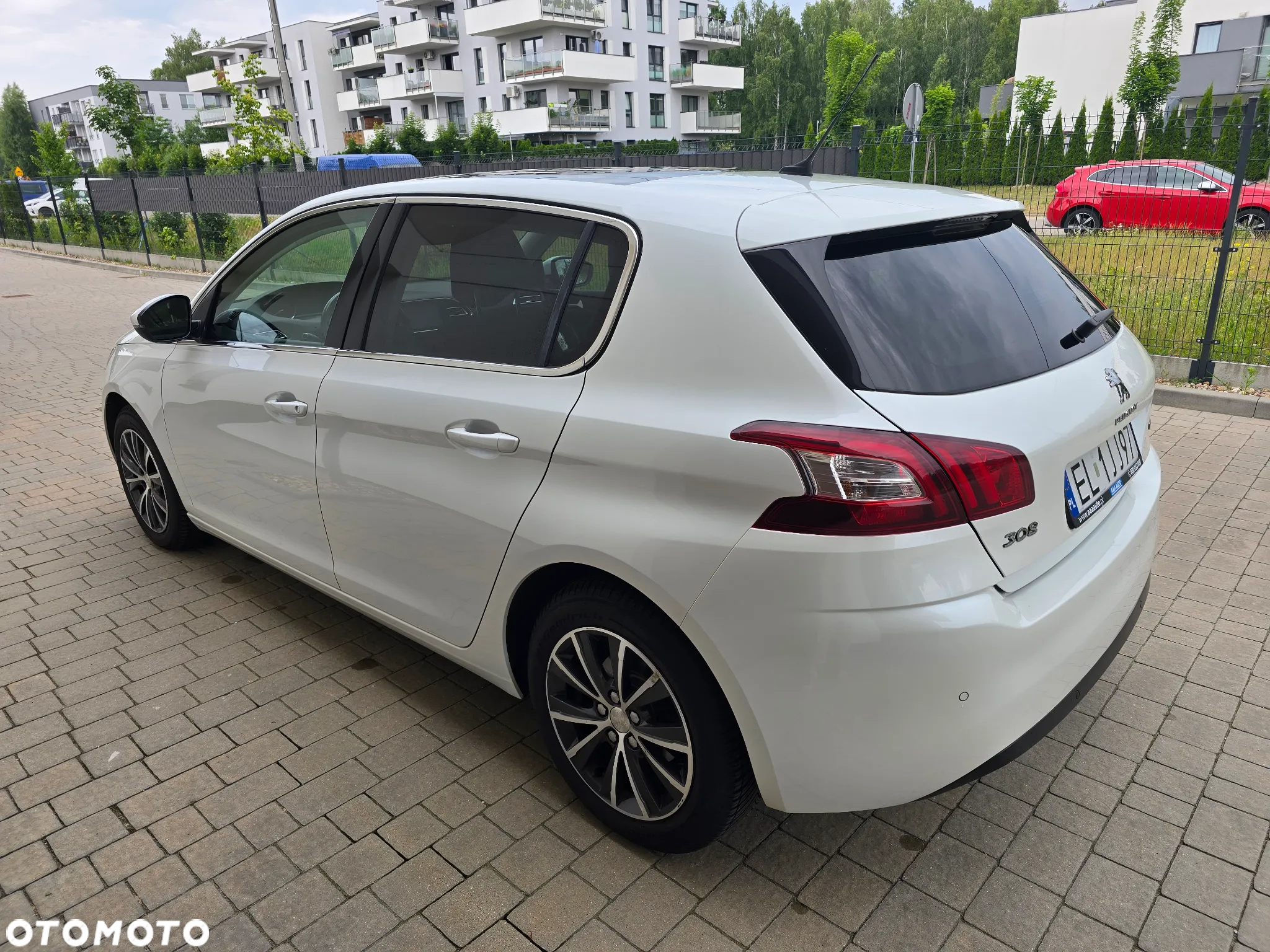 Peugeot 308 1.2 PureTech Allure S&S - 2