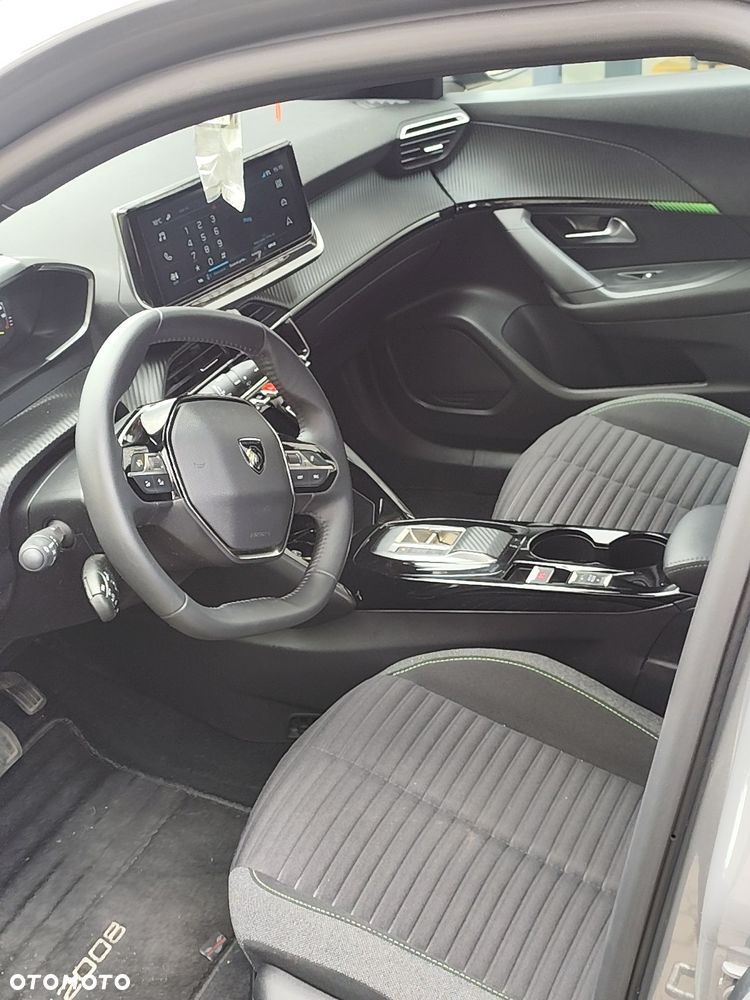 Peugeot 2008 50kWh Allure - 14