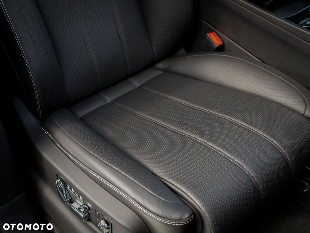 Bentley Bentayga V8 - 26