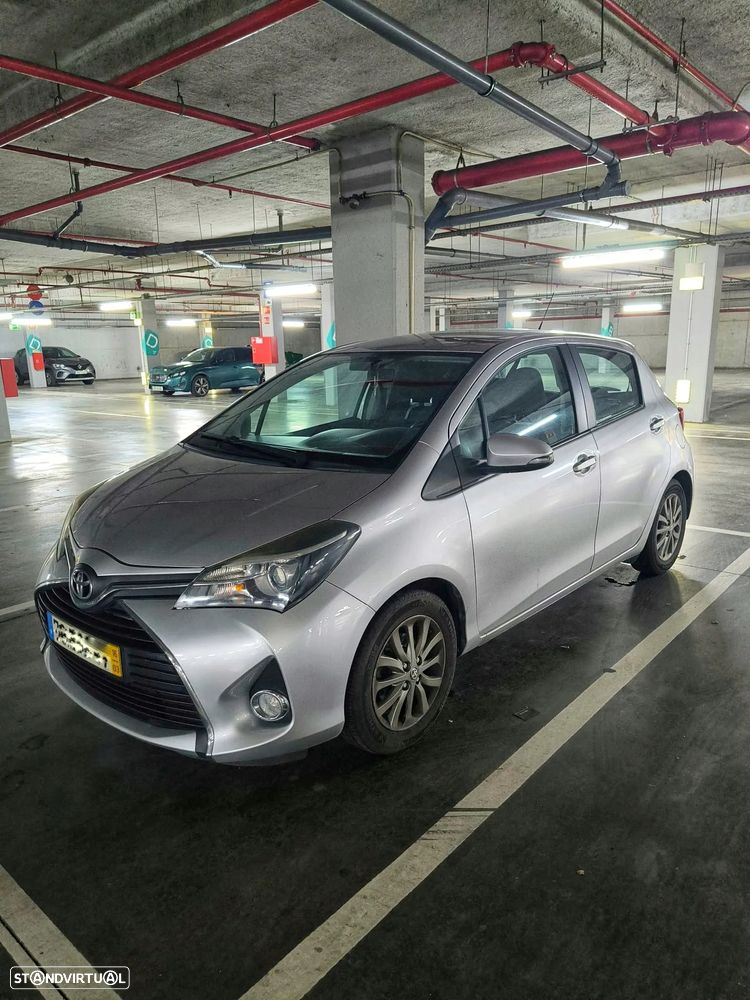 Toyota Yaris 1.4 D-4D Comfort+P.Style - 1