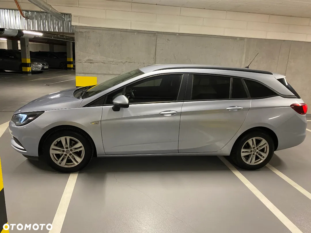 Opel Astra V 1.0 T Enjoy S&S - 10