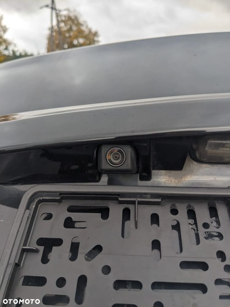 Toyota Avensis Combi 1.8 Edition - 16