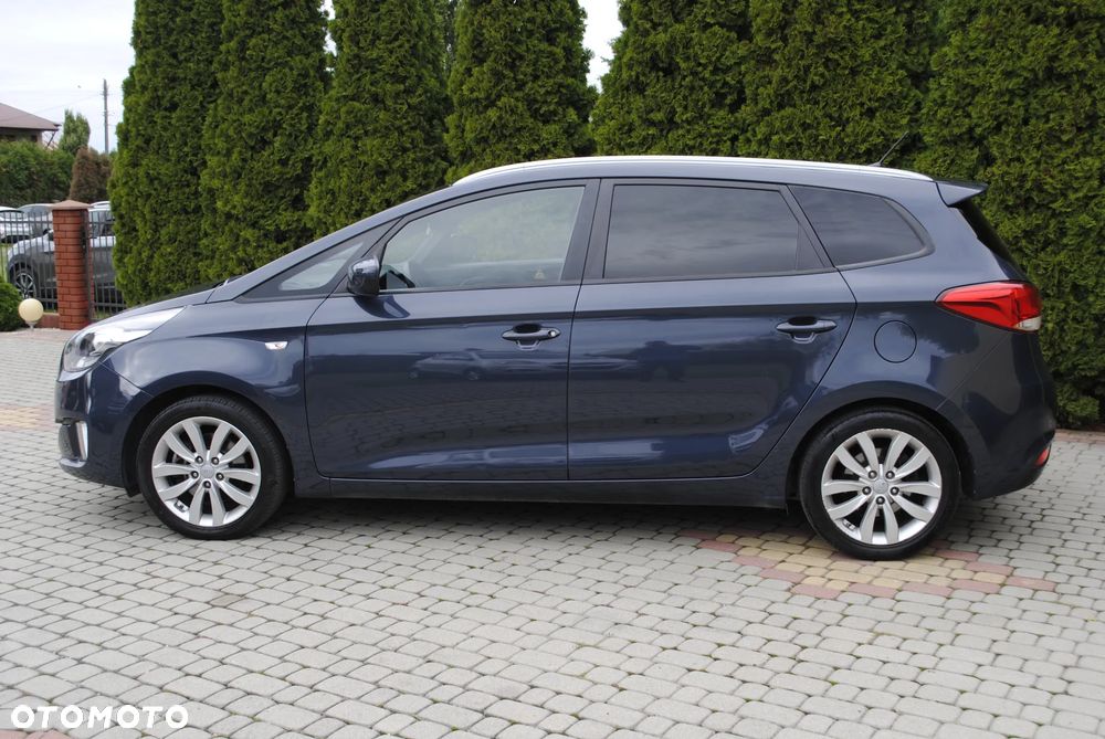 Kia Carens 1.7 CRDi XL 7os - 11