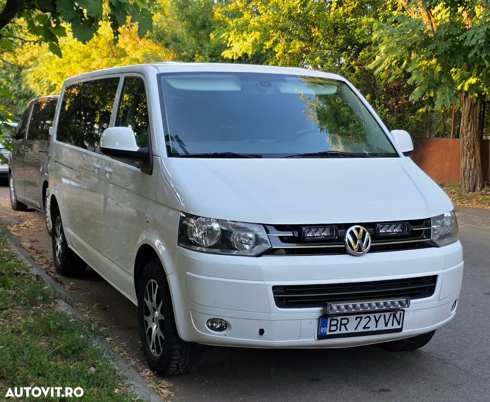Volkswagen Caravelle - 1