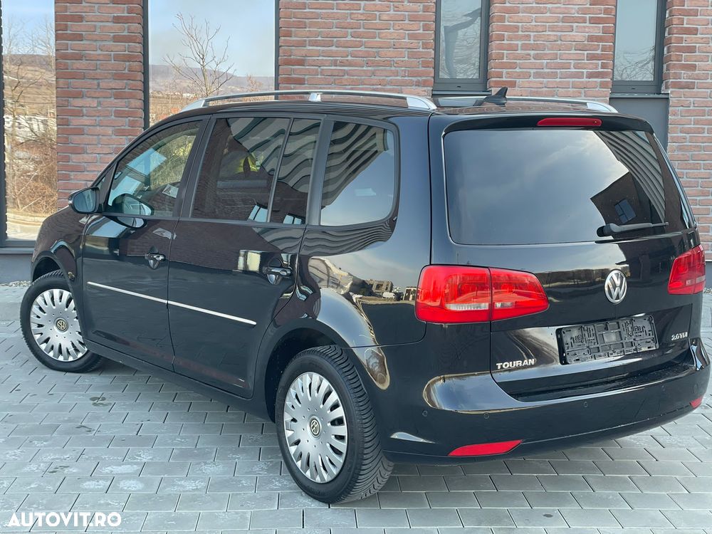 Volkswagen Touran 2.0 TDI DSG Highline - 3