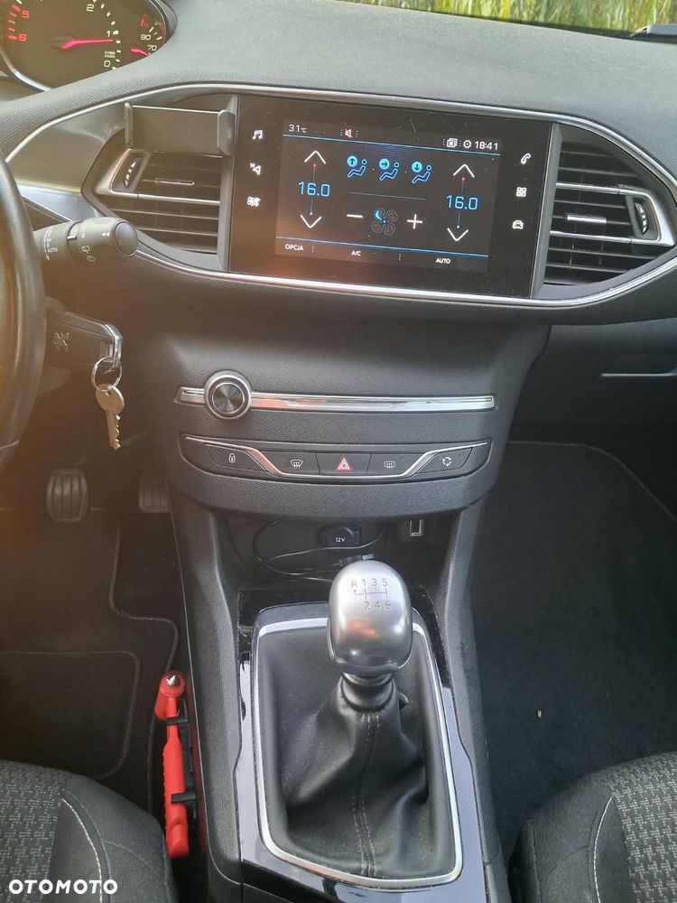 Peugeot 308 1.5 BlueHDi Access S&S - 12