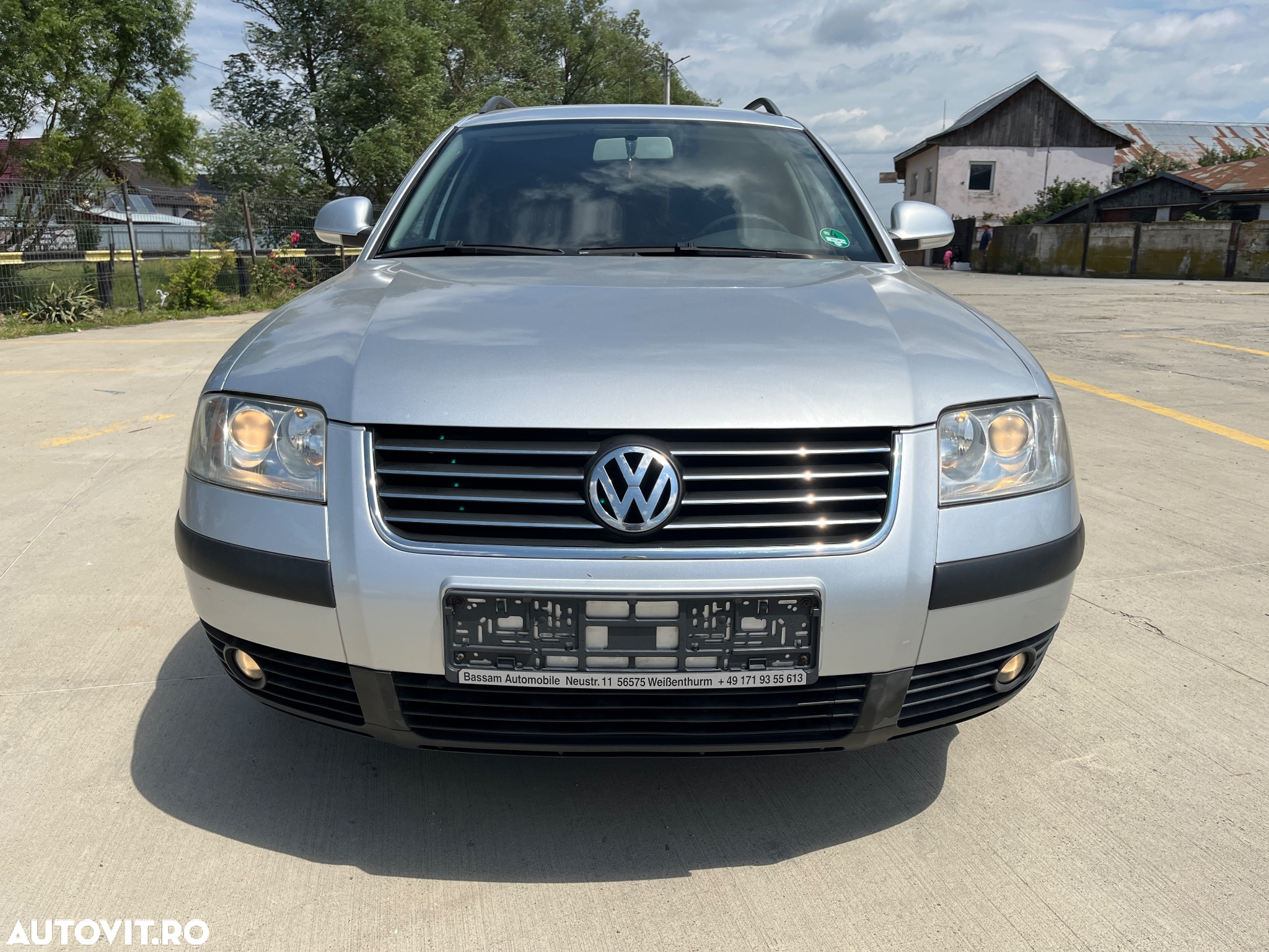 Volkswagen Passat Variant 1.9TDI Trendline Aut - 2