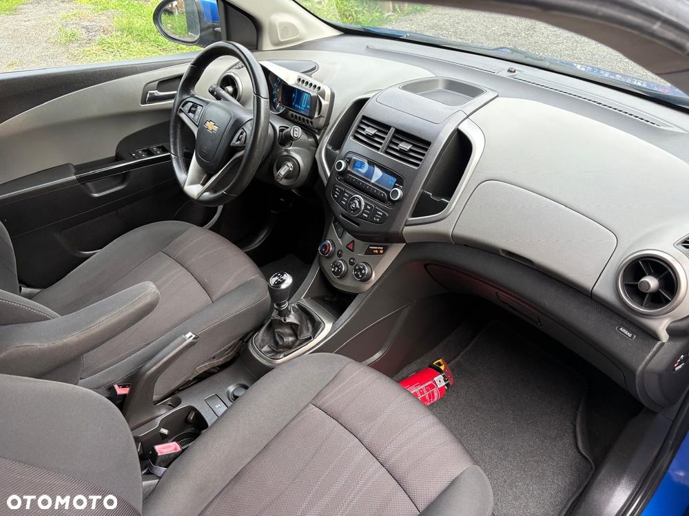 Chevrolet Aveo 1.4 LT - 6
